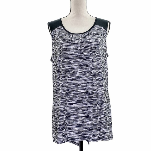 Vintage Suzie Tops - VINTAGE Suzie Black White Heathered Sleeveless Top